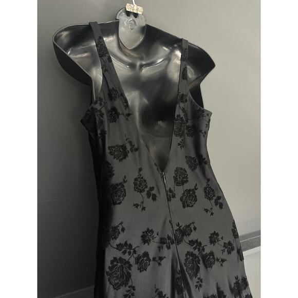 Vintage Goth Black Satin Velvet Rose Long Gown Train Zum Zum Niki Livas Size 10 - Picture 7 of 15